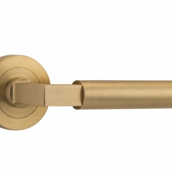 Bankston Berlin Brushed Champagne Lever Handle On Round Rose