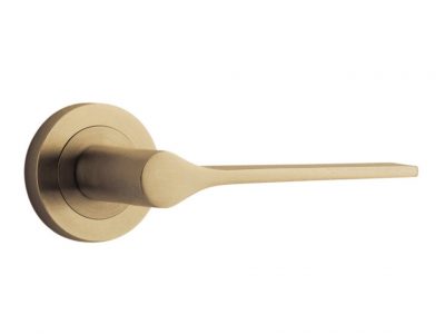 Bankston Como Brushed Champagne Lever Handle On Round Rose