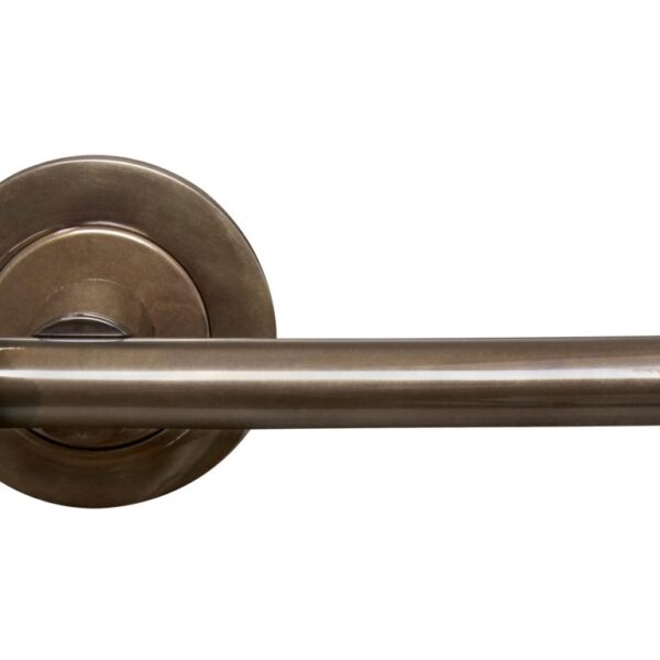 Windsor Charleston Lever On Large Round Rose