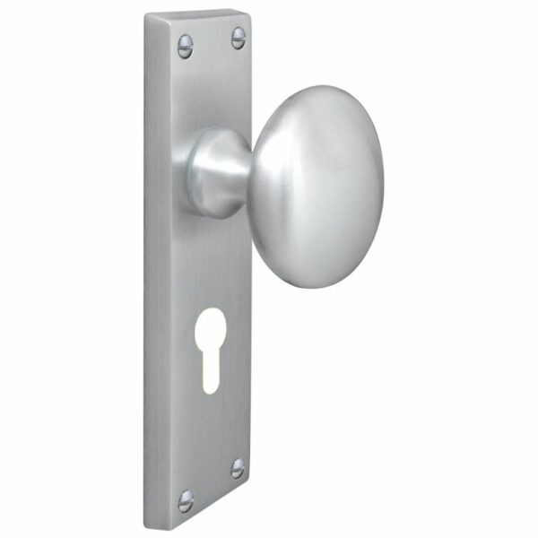 Windsor Sutton Knobs On 152 x 42mm Euro Keyhole