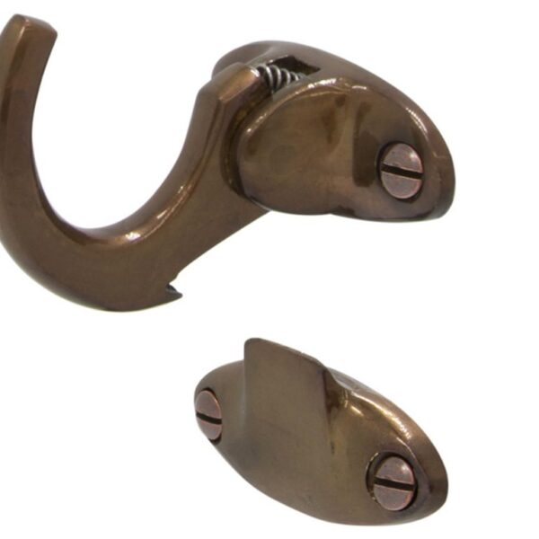 Windsor Spur Fasteners