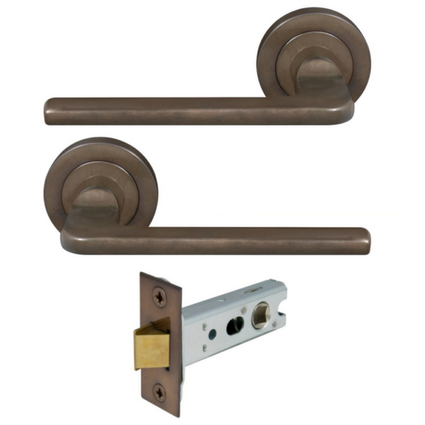 Windsor Chalet Passage Set On Round Rose