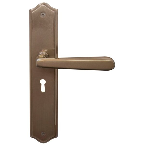 8234LAB Windsor Villa Lever On Traditional Plate 5 Lever Keyhole