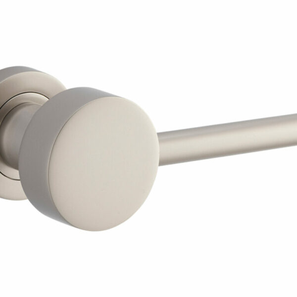 Bankston Geppetto Smooth Nickel Lever Handle On Round Rose