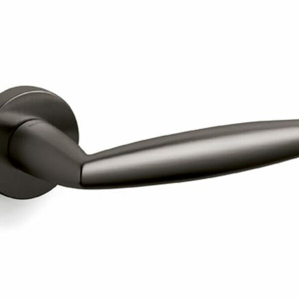 Olivari Aurelia Lever Handles On Round Rose