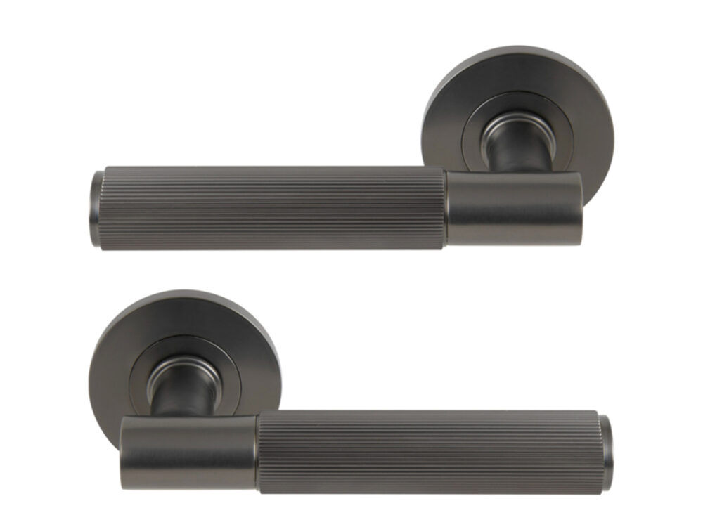 Windsor Brass Nido Verge Levers On Round Rose Linear Knurl - Image 4