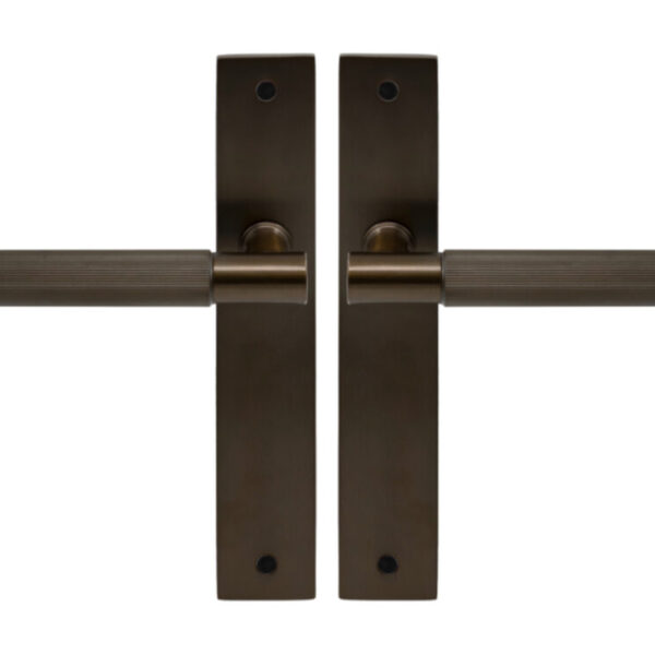 Nido Verge Lever Sets On Long Plate