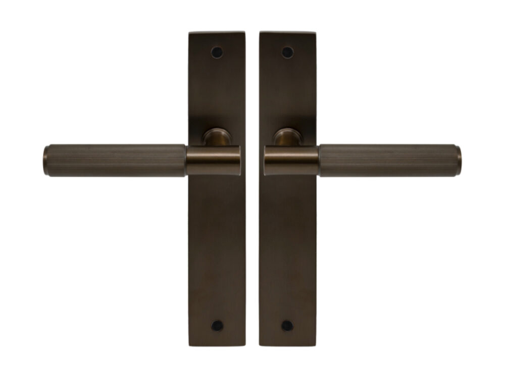 Nido Verge Lever Sets On Long Plate