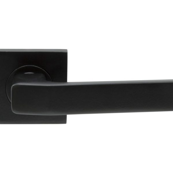 Windsor Qube Elite Levers On Square Rose